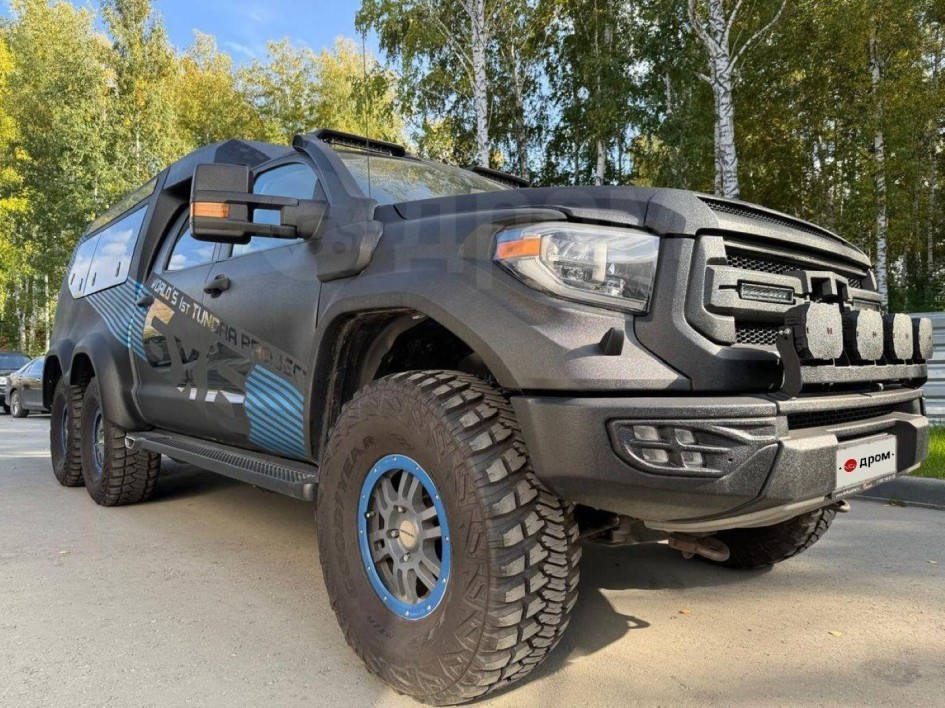 В Новосибирске начались торги за редкую Toyota Tundra 2018 года
