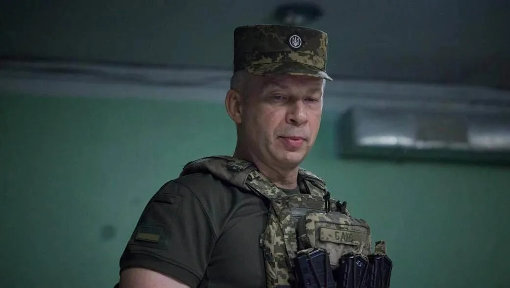 Александра Сырского сняли с должности главкома ВСУ, об этом заявил Зеленский. Глава киевского режима поблагодарил Сырского за фронтовые позиции Украины