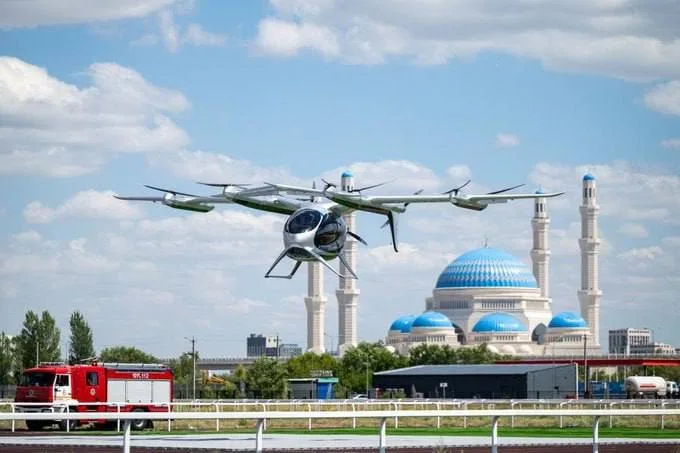 В Астане состоялся первый демонстрационный полет воздушного такси (eVTOL)