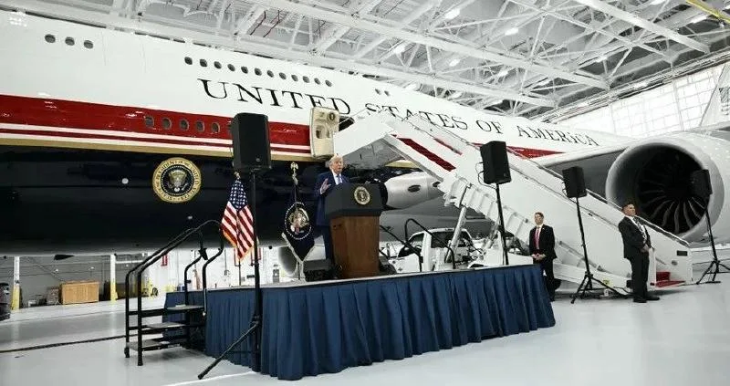 Трамп получил суррогат «Борта номер один»