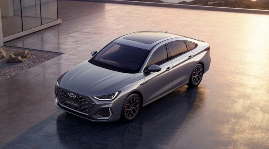 Chery Arrizo 8 PRO: новые технологии и автопилот в среднем классе