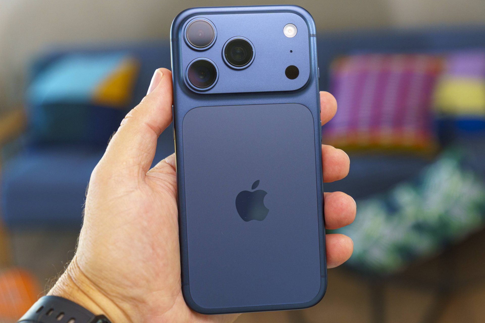 Смартфон iPhone 18 Pro: новые батареи и цены | DGL.RU