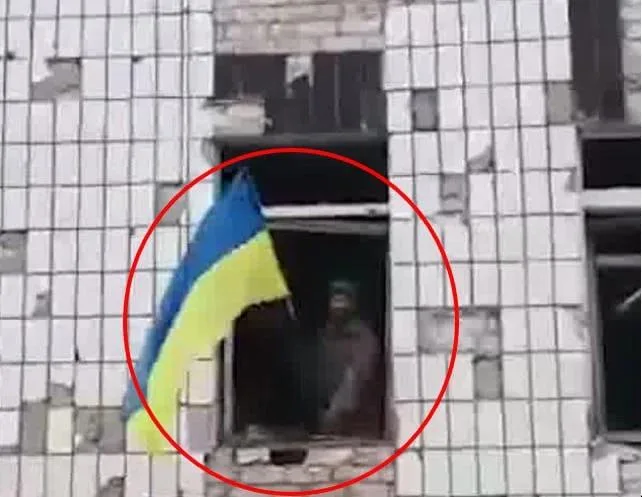 Разбор украинской постановки. Ролик с бойцами 425 ошп «Скеля» ВСУ якобы внутри ДК «Октябрь» в н.п. Константиновка.
