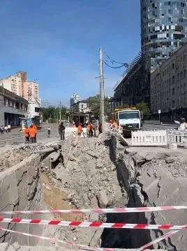 В украинских каналах и СМИ регулярно отмечалось, что под землёй развёрнуто производство некоторых отдельных видов вооружения