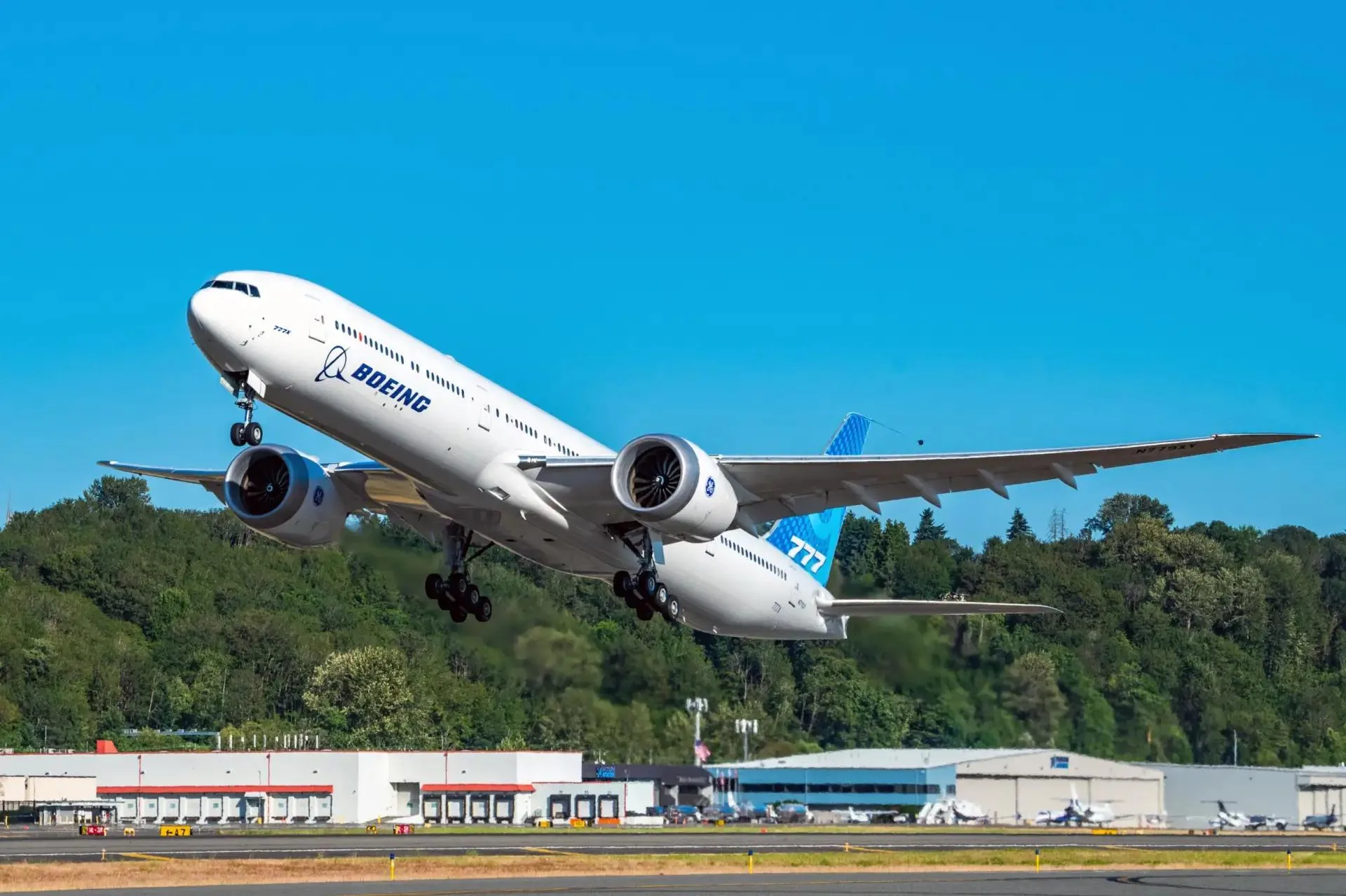 Boeing увеличил дальность семейства 777X