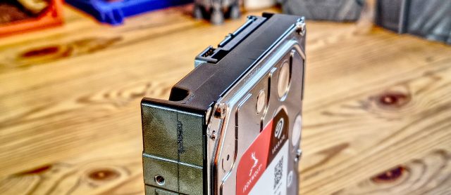 Seagate IronWolf 8TB для NAS: обзор диска | DGL.RU