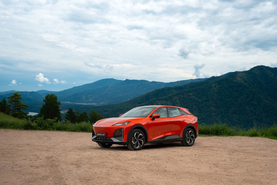 CHANGAN начал продажи гибридного кроссовера Deepal S07 с запасом хода до 1000 км
