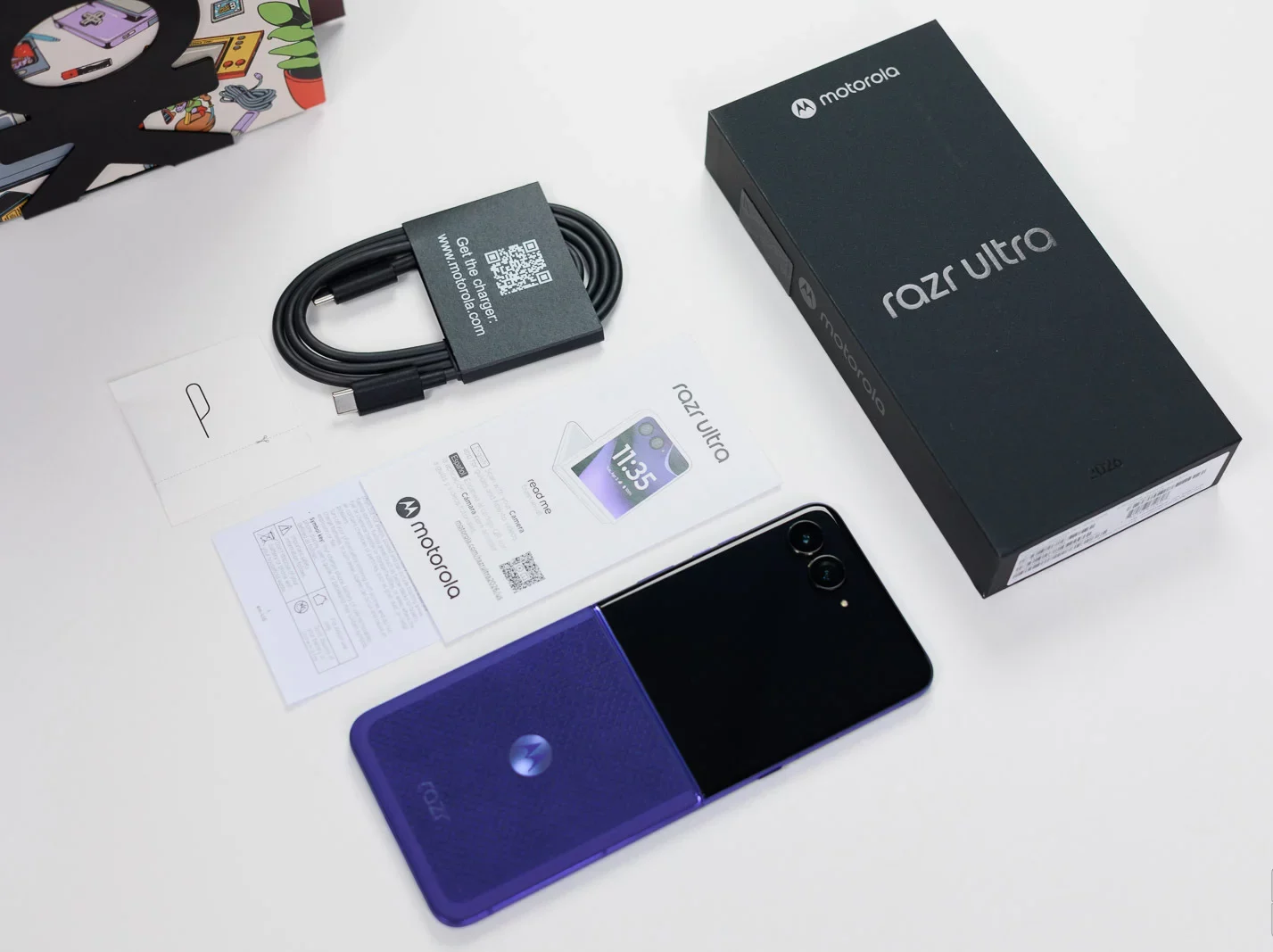 Обзор Motorola Razr Ultra 2026 картинка Обзор Motorola Razr Ultra 2026