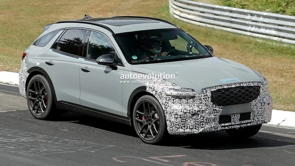 Genesis GV70 Hybrid 2027: испытания на Нюрбургринге и новые детали о силовой установке