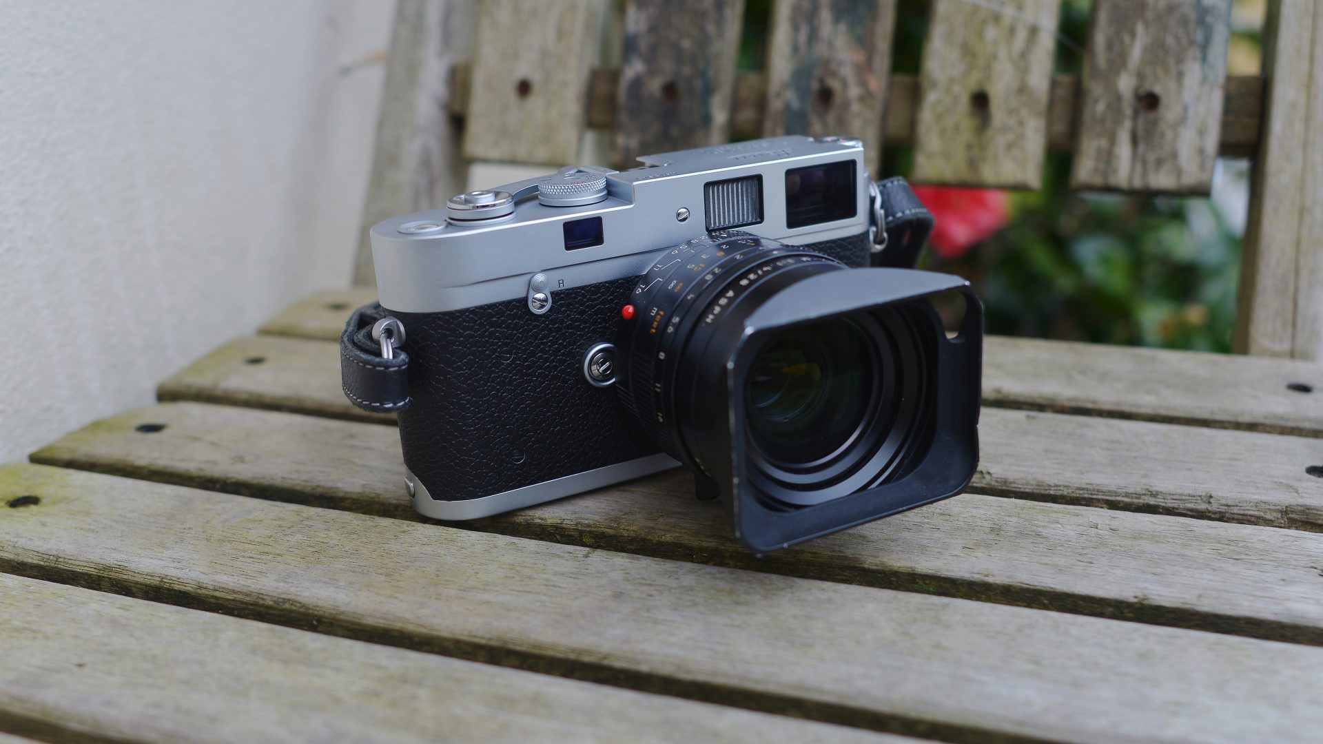 Лучшие камеры Leica в 2026 году: от классических дальномеров до беззеркальных систем картинка Лучшие камеры Leica в 2026 году: гид по выбору | DGL.RU