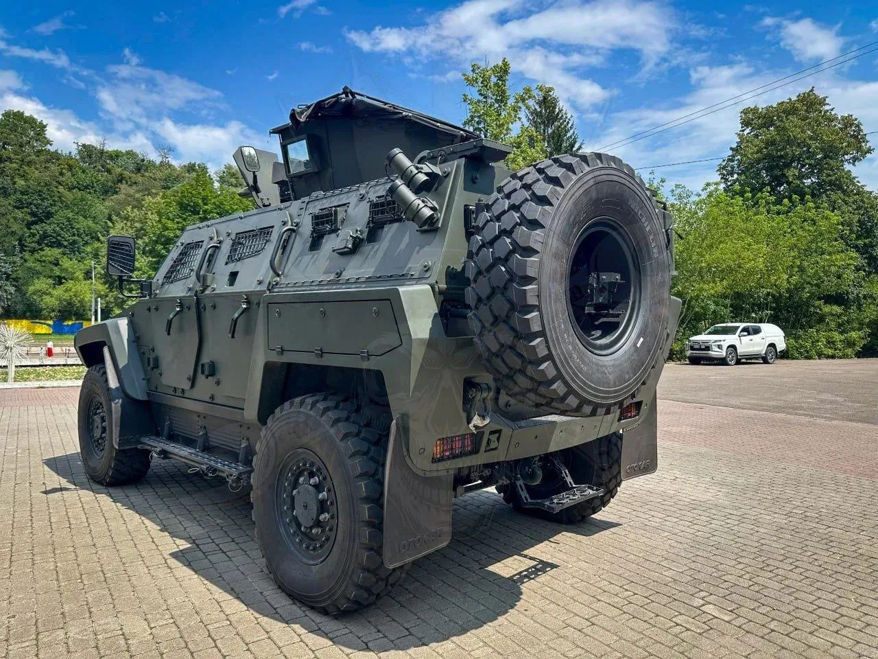 На кадрах - бронеавтомобиль турецкого производства Otokar Cobra II на выставке Центра специальных операций «А» СБУ во Львове, июль 2026 года