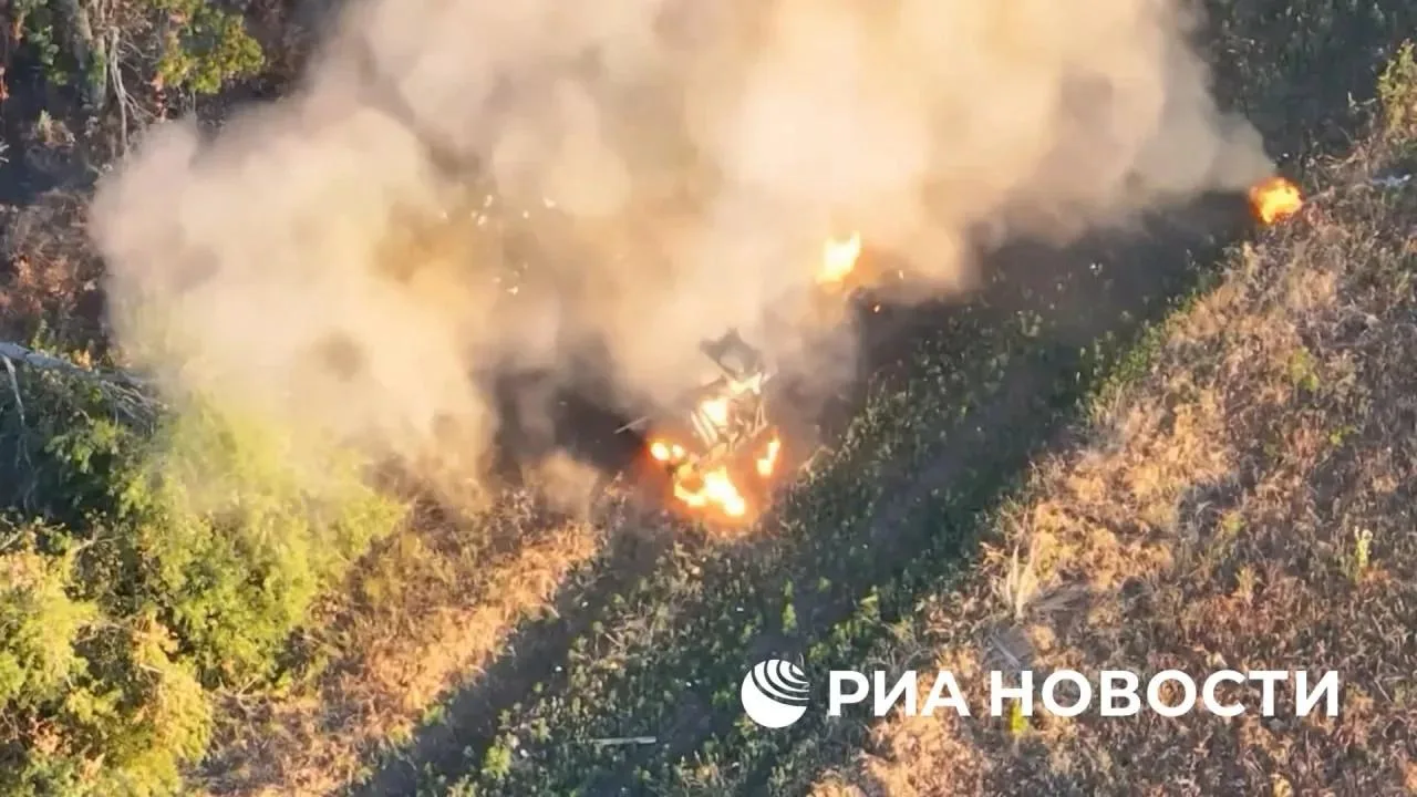 Противостояние российского FPV-дрона и украинского НРК с пулеметом M2 Browning закончилось не в пользу последнего