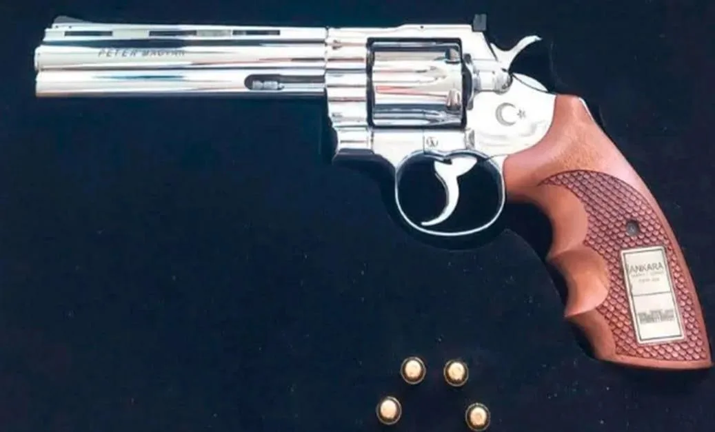 Какой gun подарил Эрдоган? Появились фото револьверов, которые президент Турции вручил участникам саммита в Анкаре