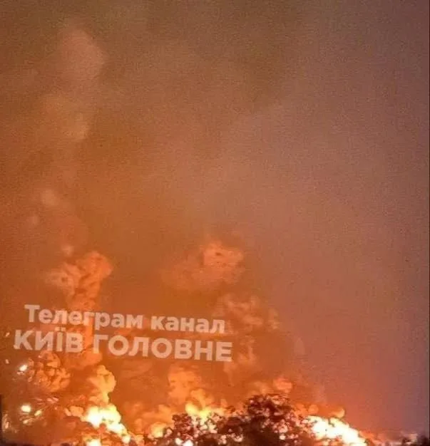 «В Киеве ад, закрывайте окна!»: мощнейший удар баллистикой, гиперзвуком и БПЛА сокрушил оборонку, склады и инфраструктуру врага
