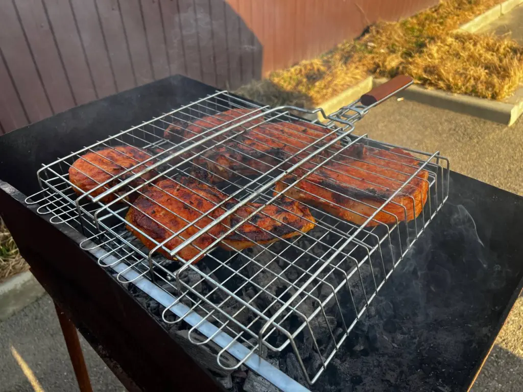 Тот самый шашлык из СССР: рецепт маринада с уксусом, который не позволяет мясу пересохнуть