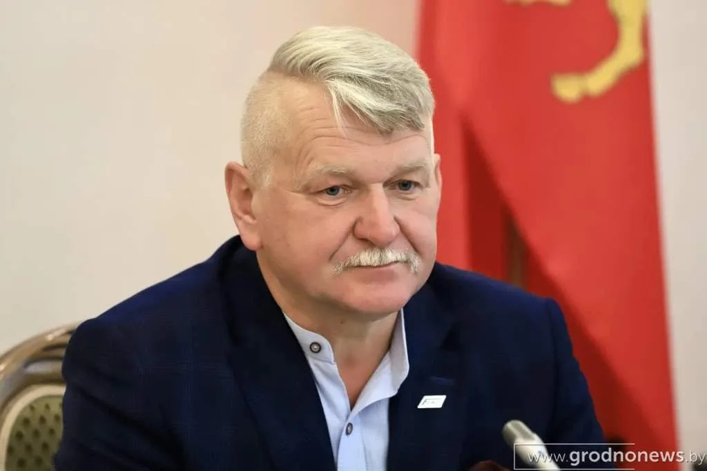 Юрий Подоляка - Польский политик впервые публично отправил помощь армии России