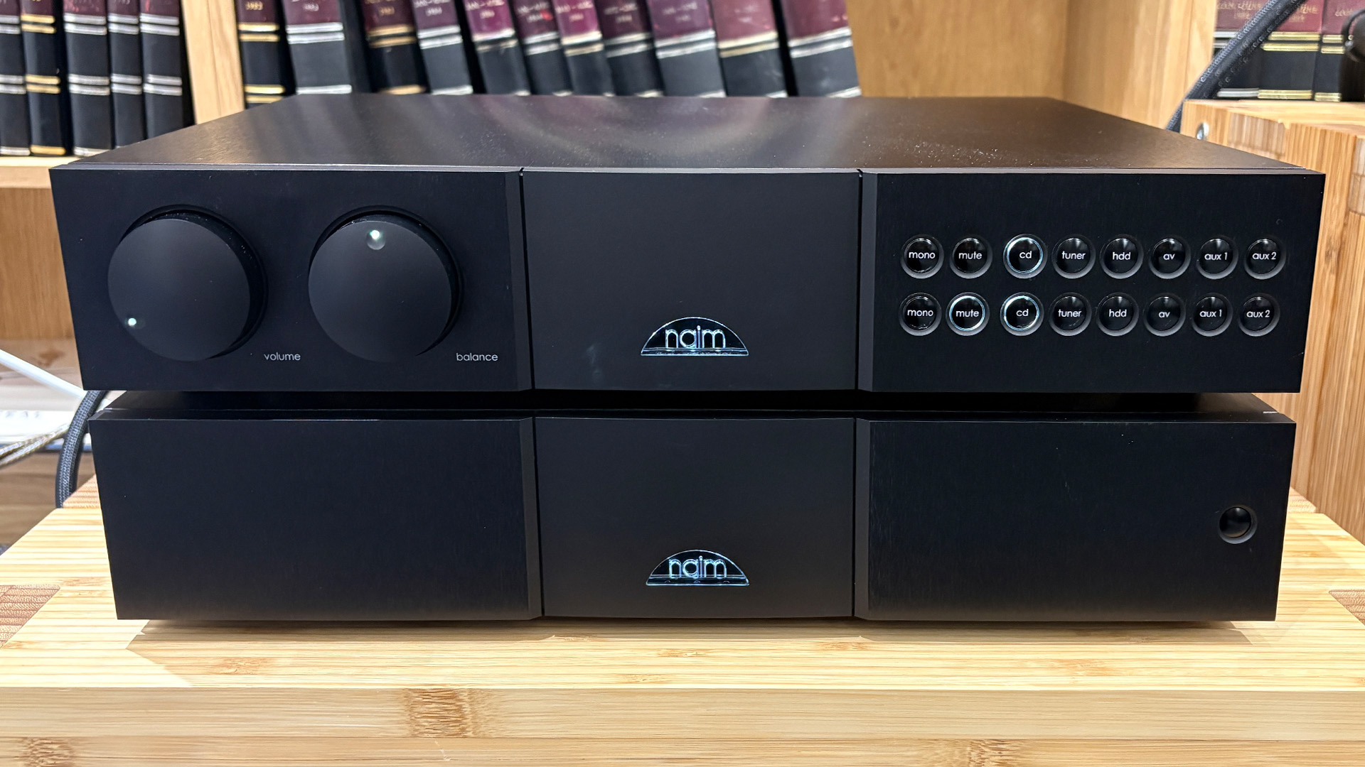 Обзор Naim NAC 552 / NAP 500 DR — магия эталонного звука картинка Naim NAC 552 / NAP 500 DR