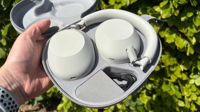 Наушники Sony: топ лучших моделей 2026 | DGL.RU
