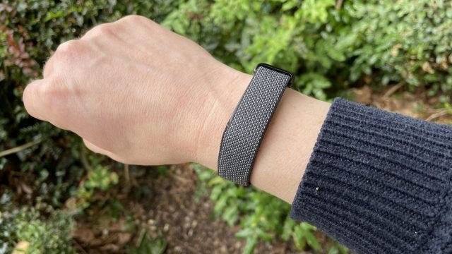 Обзор Google Fitbit Air: лучший фитнес-трекер без экрана