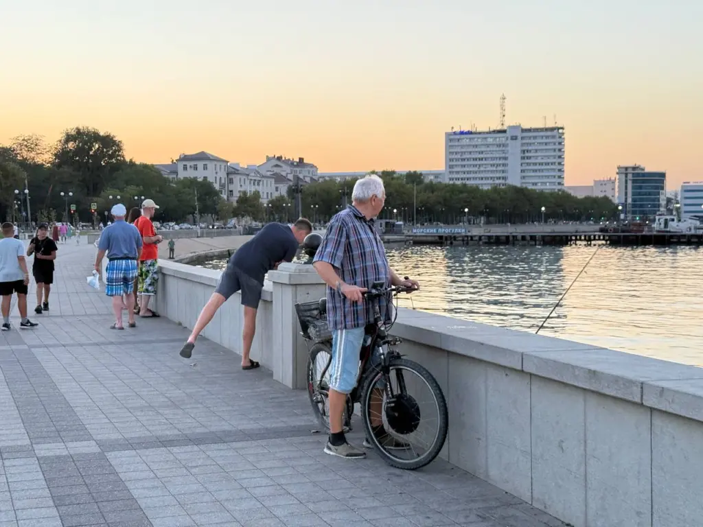 «Медленнее едешь — дальше будешь»: почему после 40 эта мудрость переворачивает взгляд на жизнь