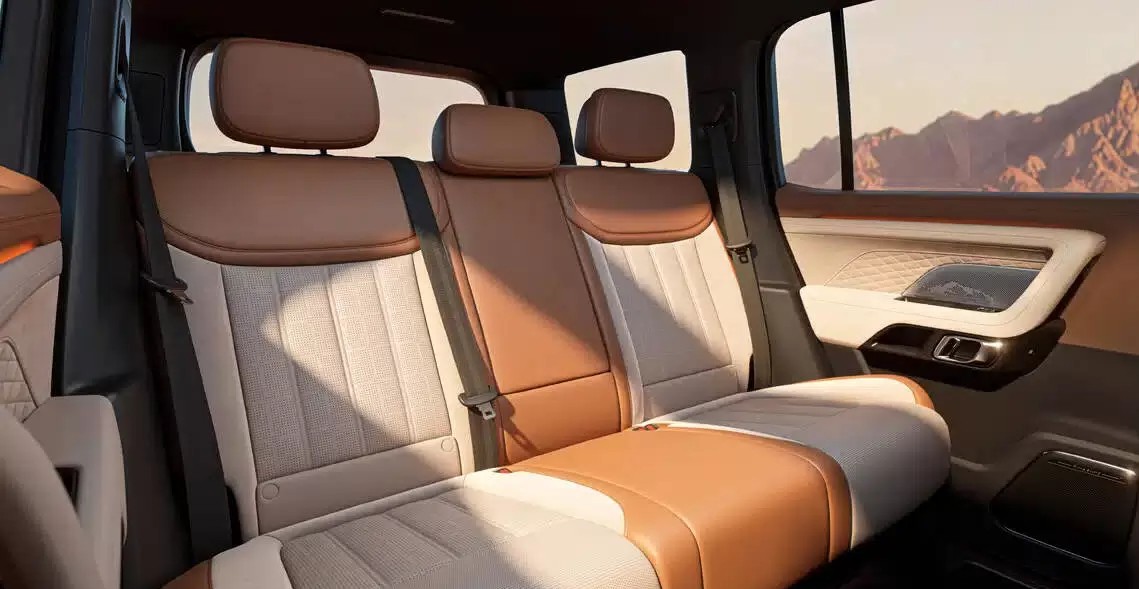 Geely Galaxy Cruiser 700: официальные снимки интерьера и новые сведения о гибриде