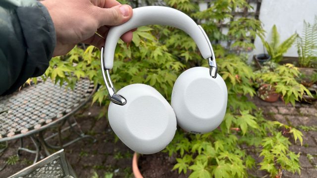 01_Sony bills its new high-end wireless headphones as its best yet - can they deliv Обзор Sony 1000X The Collexion: детальнейший звук без шума