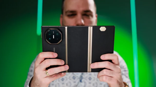 Смартфон Huawei Mate XT 2 выйдет этой осенью | DGL.RU