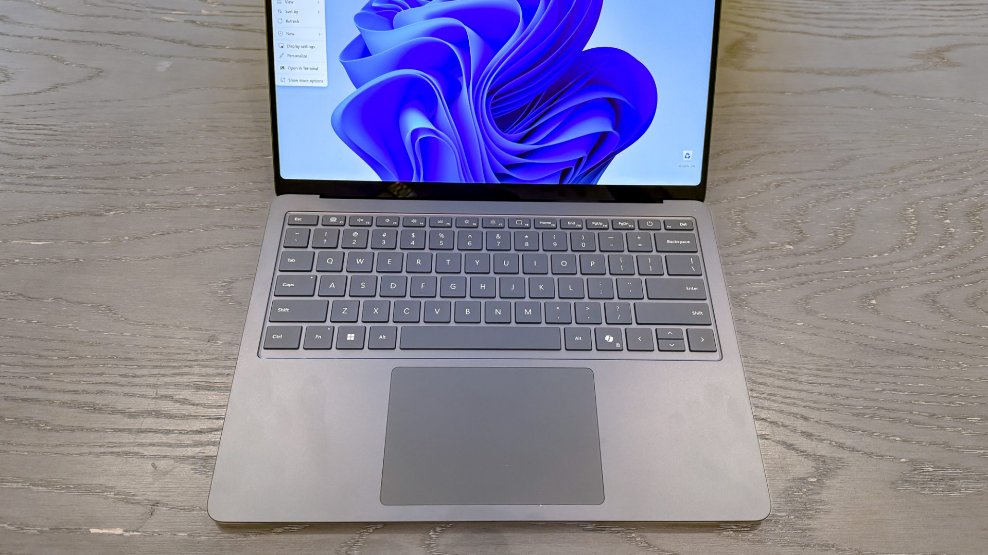 Обзор Microsoft Surface Laptop 8 — мощный Panther Lake картинка Microsoft Surface Laptop 8