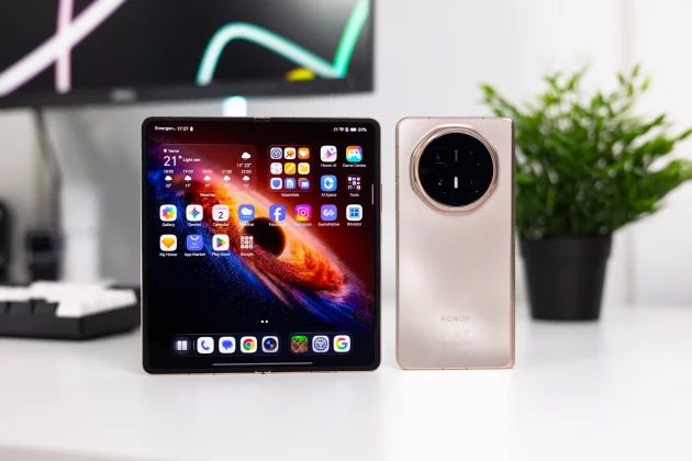 Honor Magic V6