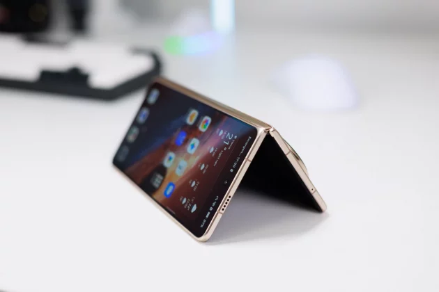 Honor Magic V6