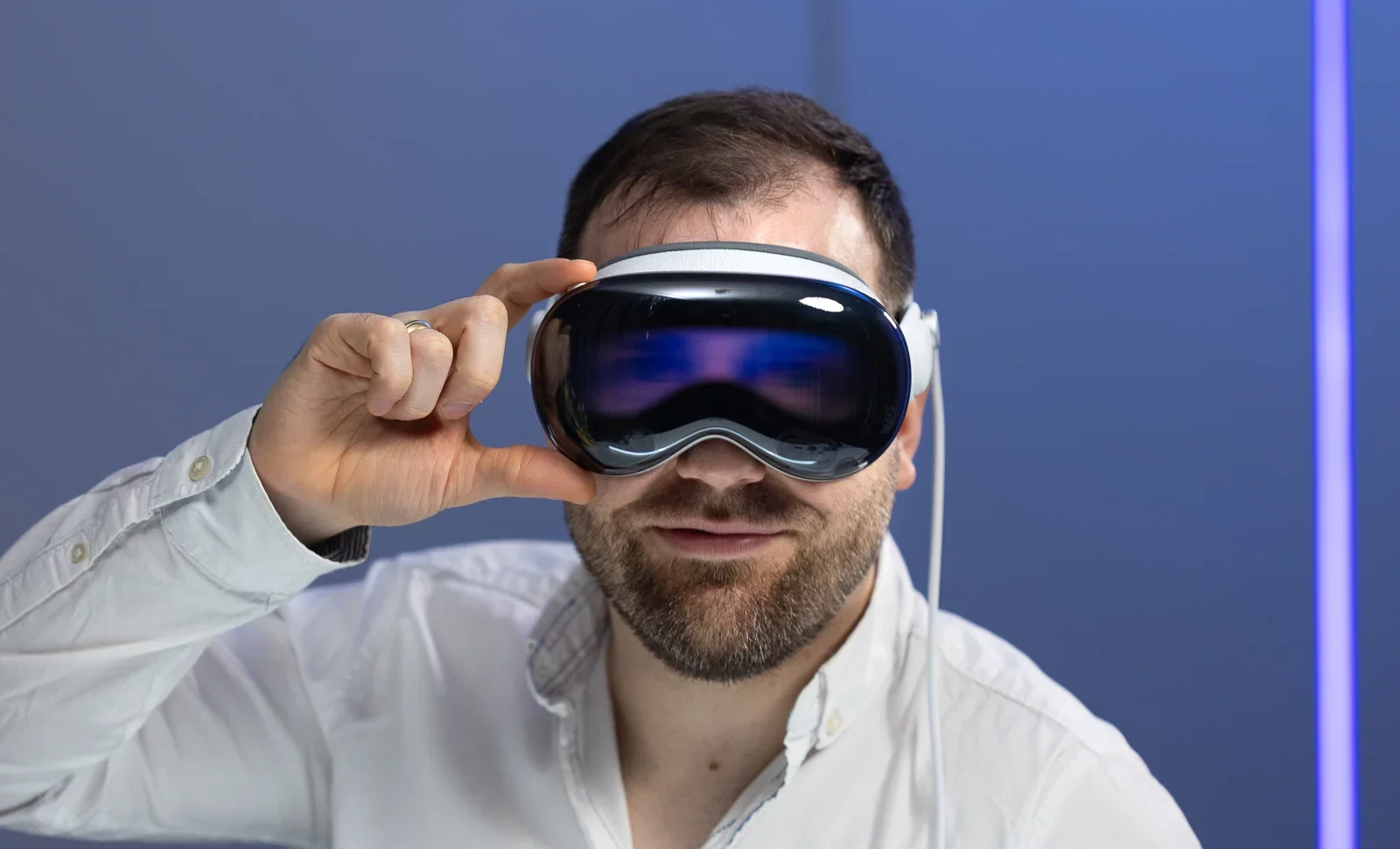 Apple закрыла проект дешевой версии Vision Pro | DGL.RU