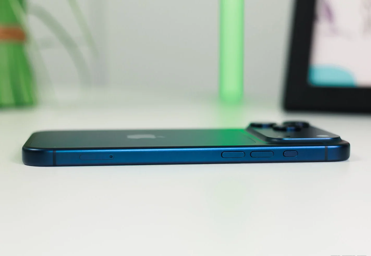 Смартфон Apple iPhone 18 Pro Max станет толще | DGL.RU