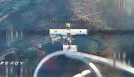 Украинская сторона утверждает, что на фронте стало летать так много дронов "Молния", что одно из подразделений ВСУ якобы сбило 60 таких всего за один день