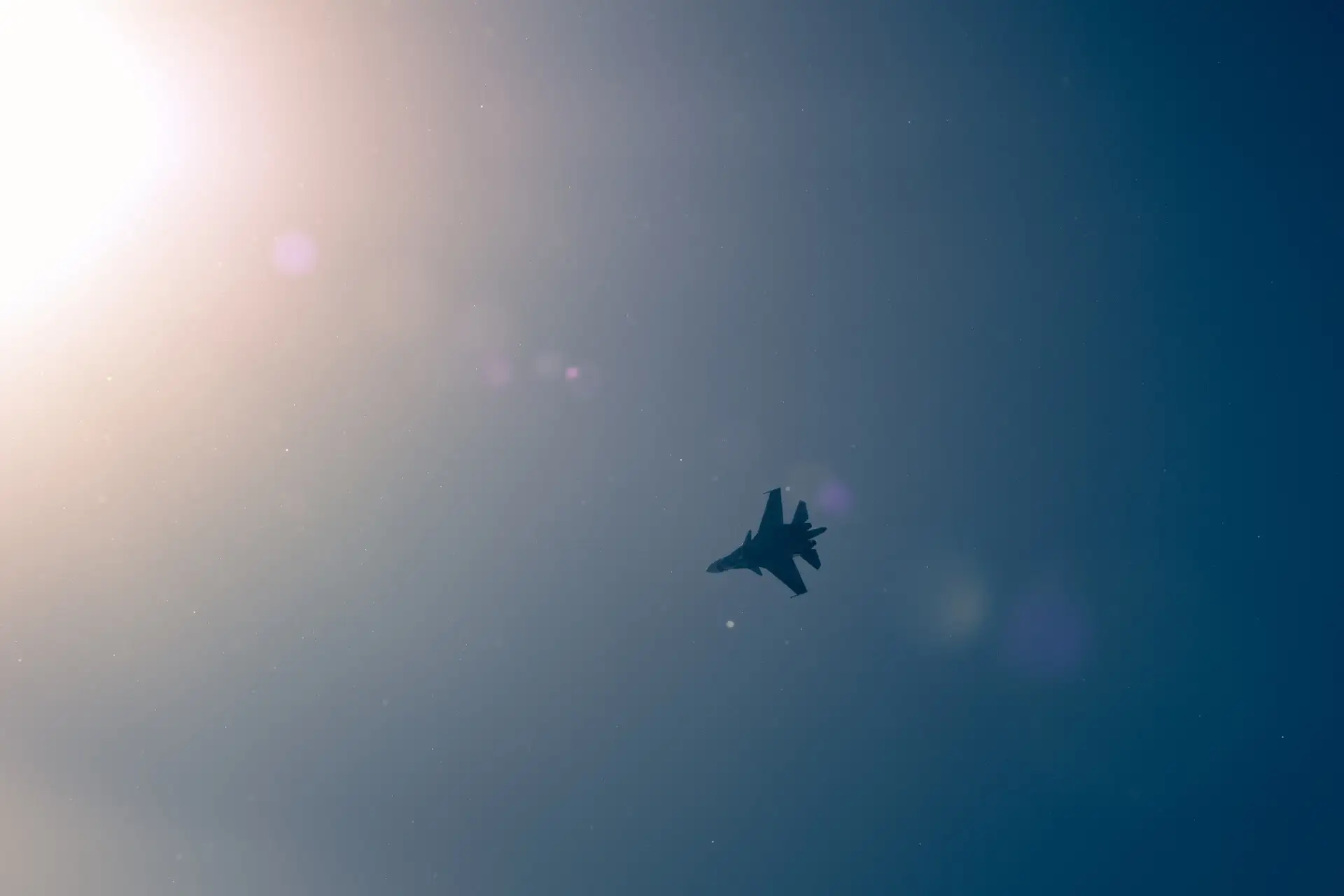 Заводское авиашоу с участием Су-34, И-16 и Як-40 в честь 95-тилетия Новосибирского авиационного завода им. В.П. Чкалова