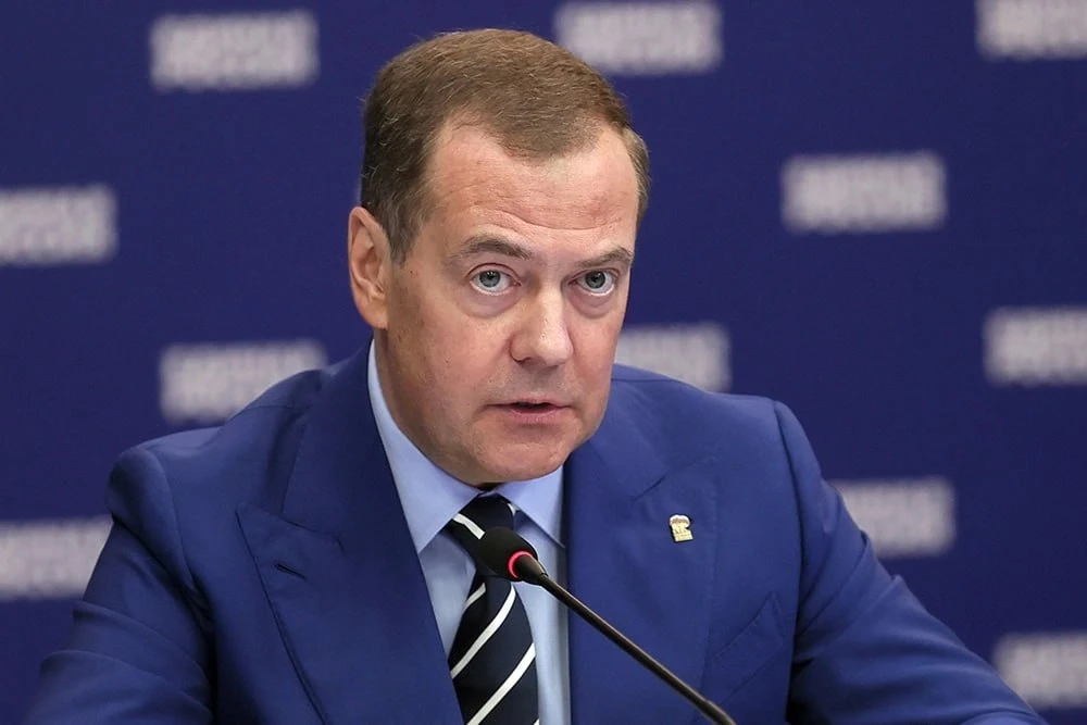 Медведев об освобождении Константиновки: «Новая полоса безопасности пройдёт по Сумской, Днепропетровской и Харьковской областям»
