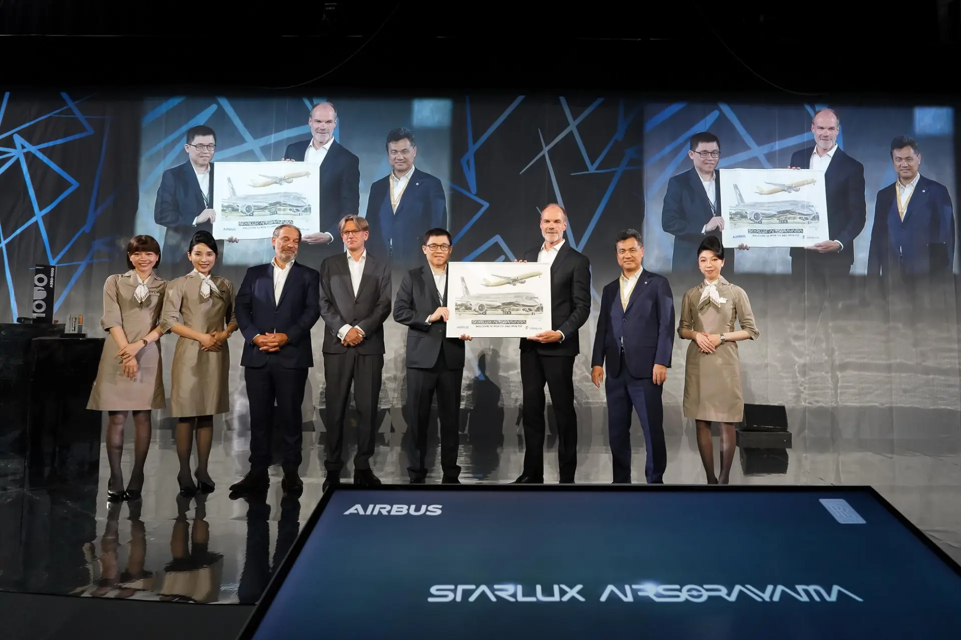 STARLUX получила один из самых необычных Airbus A350-1000 в мире