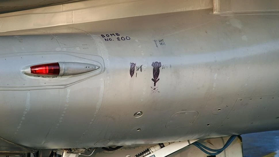 Два полученных от Дании истребителя F-16A Block 20 MLU ВС Украины с украинскими регистрационными номерами UA 80-3596 и UA 80-3599 во время празднования Дня Воздушных сил Украины 4 августа 2024 года
