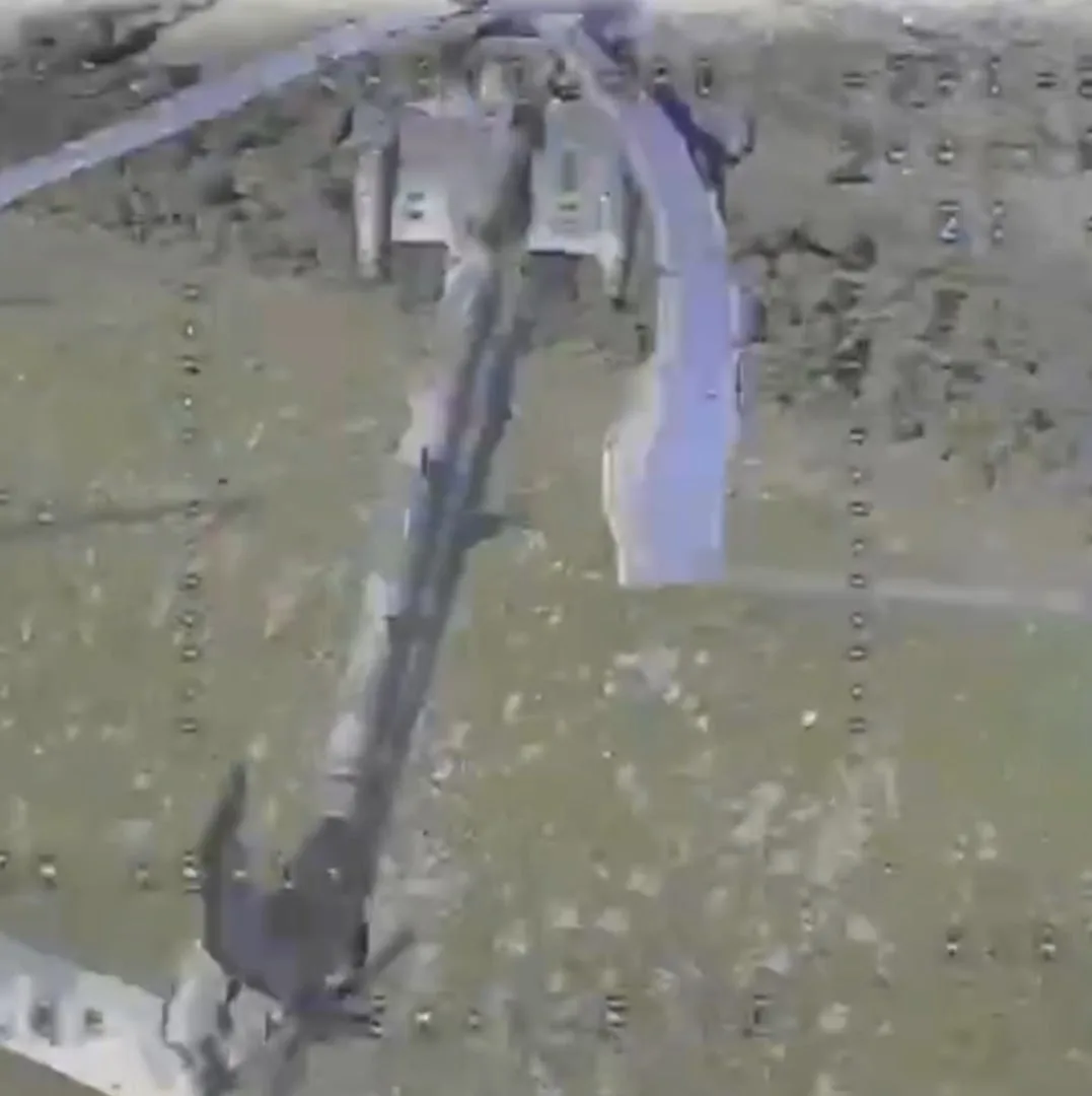 Удар украинского FPV-дрона по вертолету Ми-28Н в Белгородской области