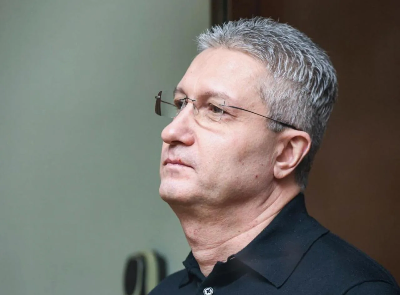 «Не дают погибнуть»: Тимур Иванов останется досиживать срок в тюрьме вместо окопов