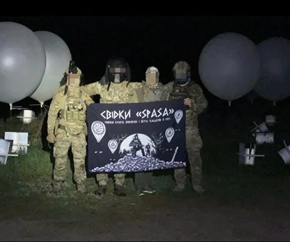 Процесс запуска украинских аэростатов для доставки дронов-камикадзе на большое расстояние вглубь территории России