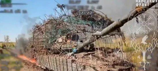 В украинском сегменте соцсети X (экс Twitter) всплыло любопытное видео с якобы разгромом колонны ВСУ на северном выезде из Константиновки