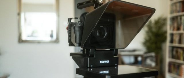 Телесуфлер Neewer X11: тест экрана и крепления | DGL.RU