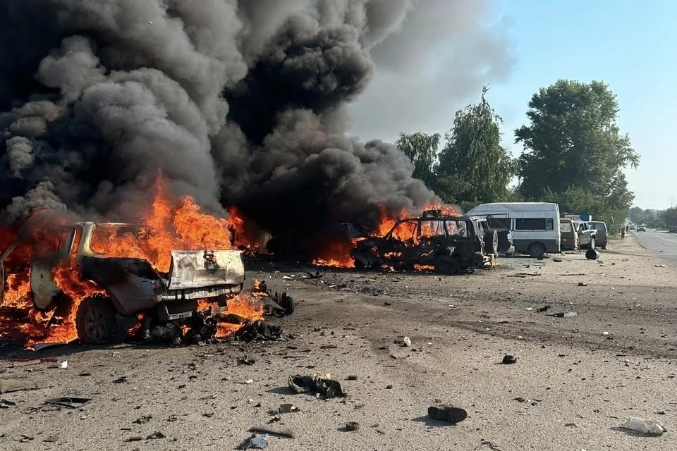 Докладывает зеленский: автомобили ВСУ догорают в Печенегах