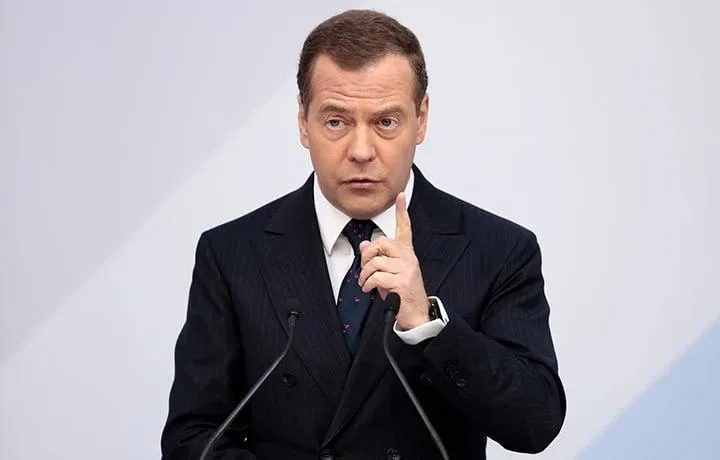 Медведев: Армению ждёт судьба Грузии, если Ереван продолжит курс на сближение с Западом