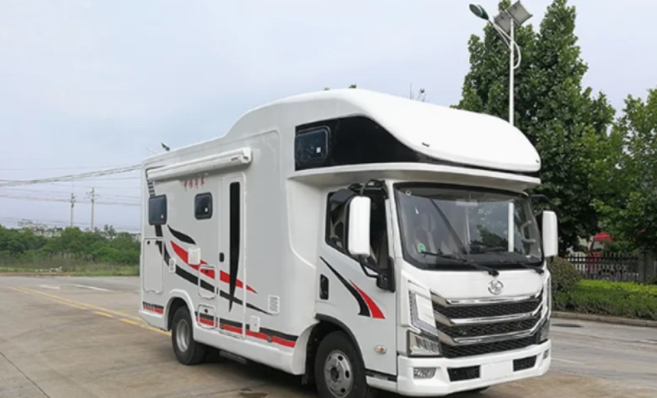 Yuejin H500C: дизельный автодом с автоматом и интерьером как у легковушки