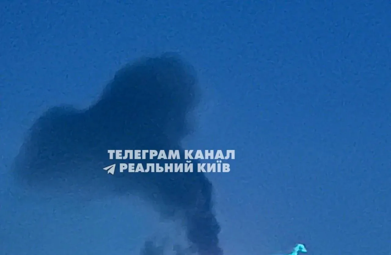 Мощный удар по Киеву: сообщается о серии взрывов