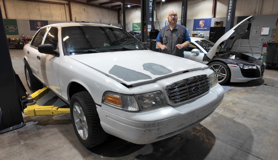 Механик отказался менять детали на Ford Crown Victoria и сэкономил владельцу крупную сумму