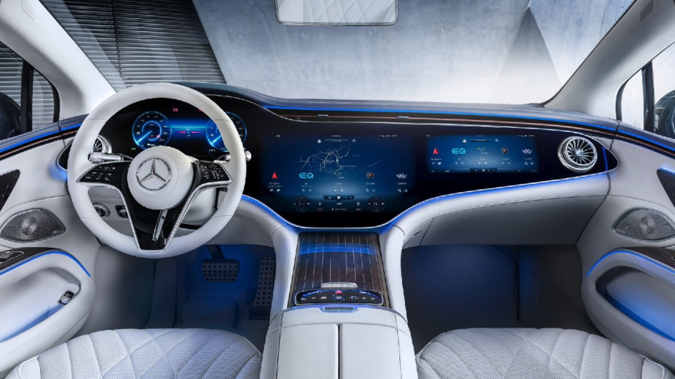 Mercedes-Benz признал ошибку: почему исчезновение кнопок вызвало недовольство