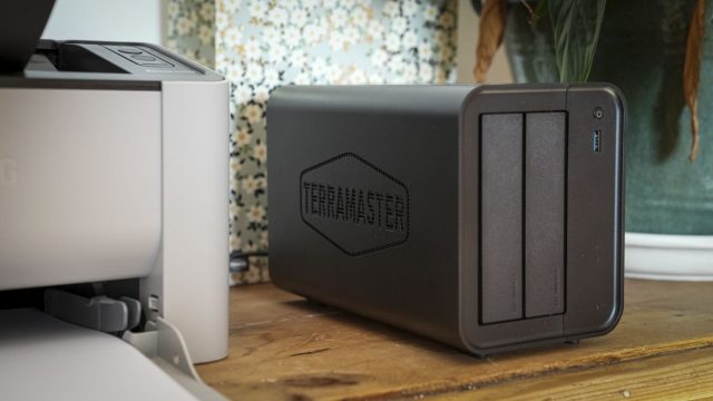 Устройство NAS TerraMaster F4-424 Pro: обзор 2026 | DGL.RU