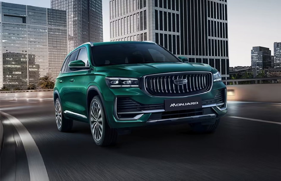 Belgee X50 и Geely Monjaro: сравнение характеристик и особенностей для российских водителей